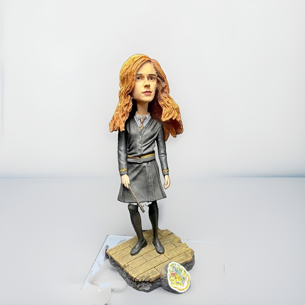 NECA Harry Potter Hermione Granger Head Knocker Bobblehead 2011 7" Hogwarts